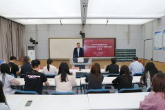 咸阳师范学院举办首届教育硕士研究生学科教学竞赛