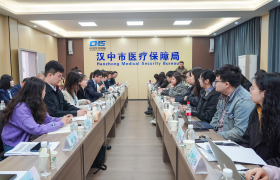 三方共担破局失能老人照护困局：汉中长护险为失能家庭卸重担