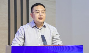 西京学院人工智能教学研究中心成立大会暨“人工智能+”教学创新论坛举办